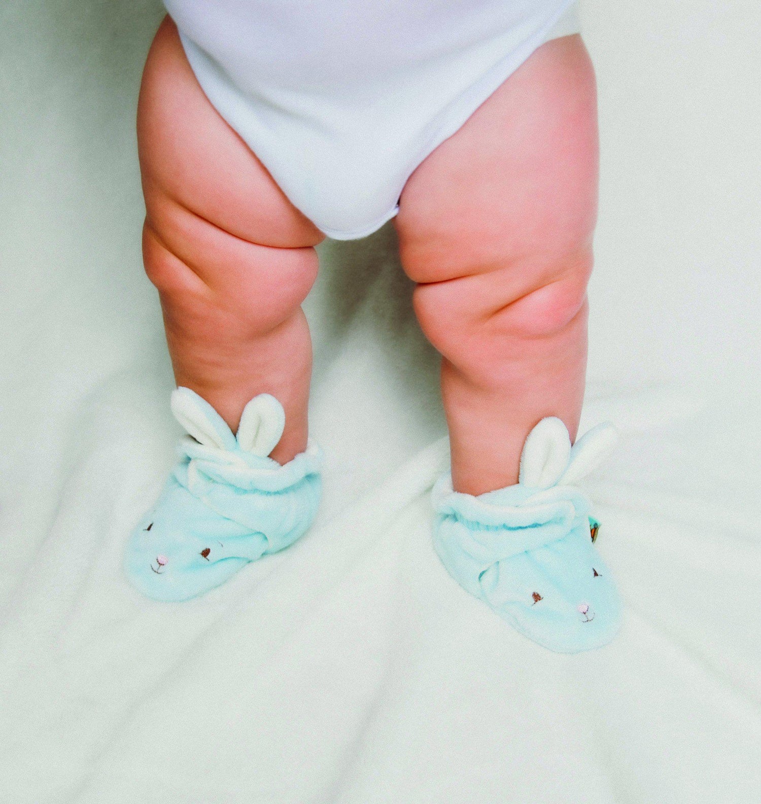 Bud Bunny Hoppy Feet Slippers